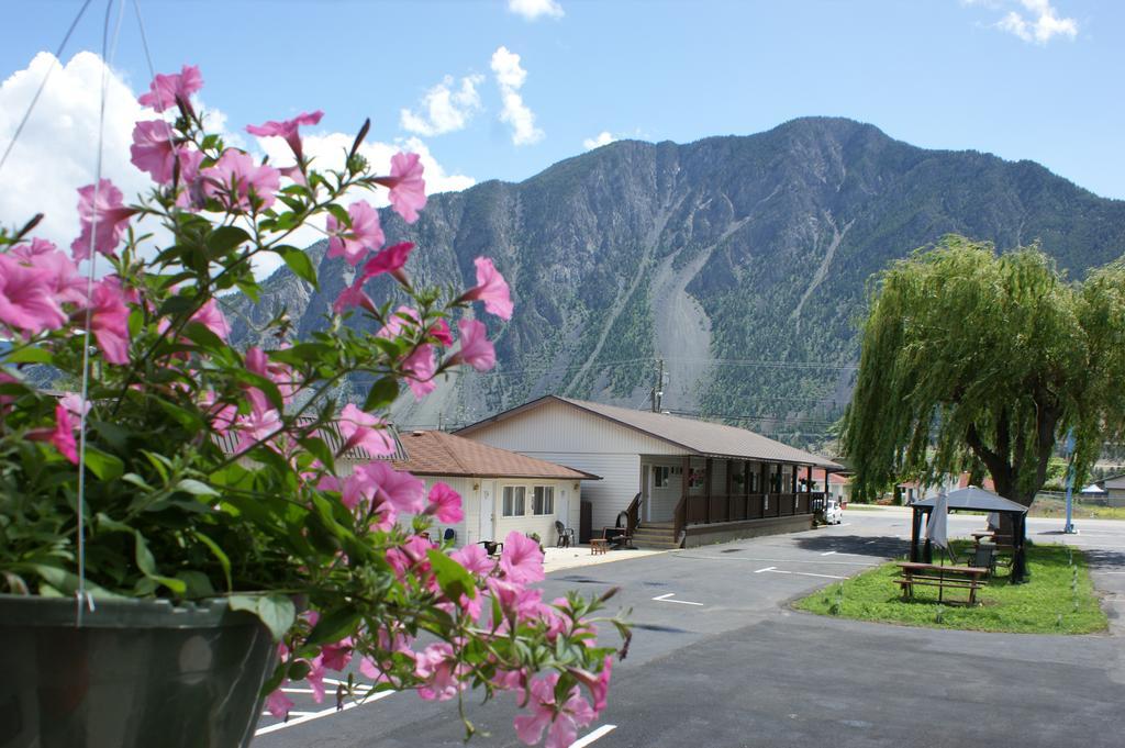 埃尔克斯汽车旅馆 Keremeos 外观 照片